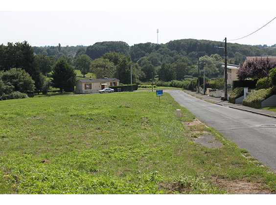 Terrain Montceau-les-Mines  pièce - 43420€